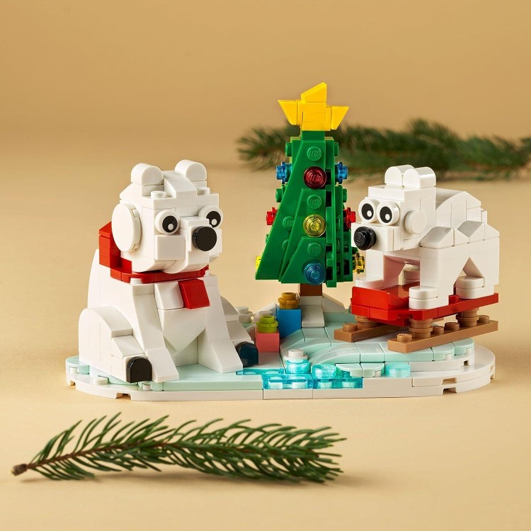 LEGO Wintertime Polar Bears 40571 Christmas Décor Building Kit