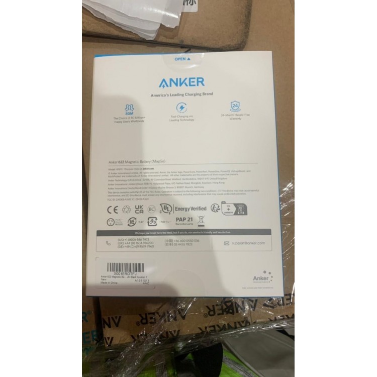 Anker Magnetic Battery (MagGo), 5,000 mAh Foldable Magnetic Wireless Portable Charger and USB-C