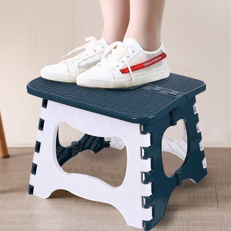 Folding Ladder – Lightweight, Non-Slip Folding Stool with Handle