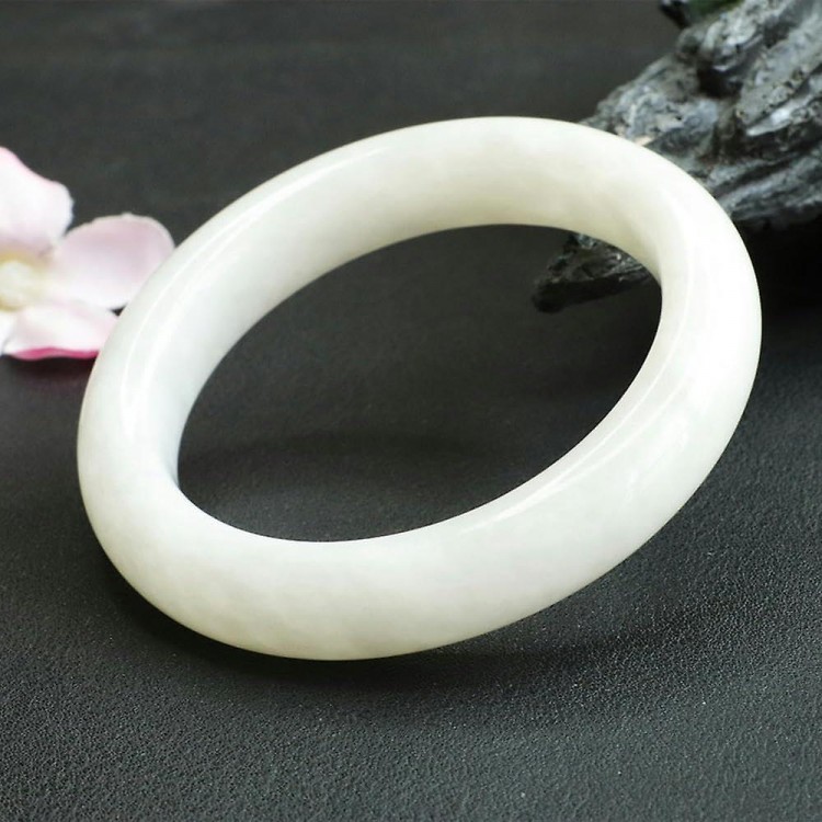 Elegance Defined: Natural Pure White Jade Bangle