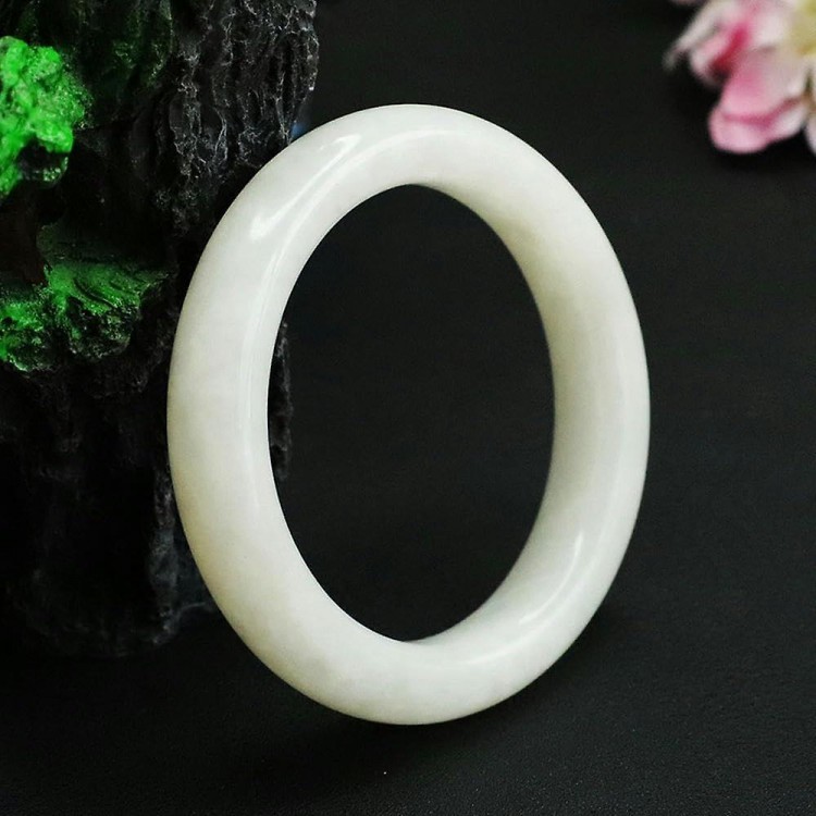 Elegance Defined: Natural Pure White Jade Bangle