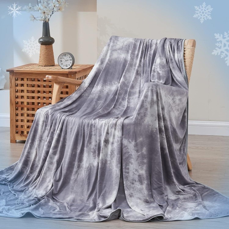 Cooling Blanket Queen Size, Summer Blankets for Hot Sleepers & Night Sweat