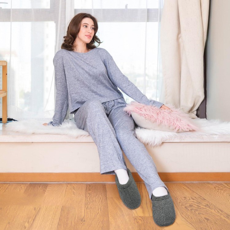 Slippers - Lightweight Comfy Memory Foam